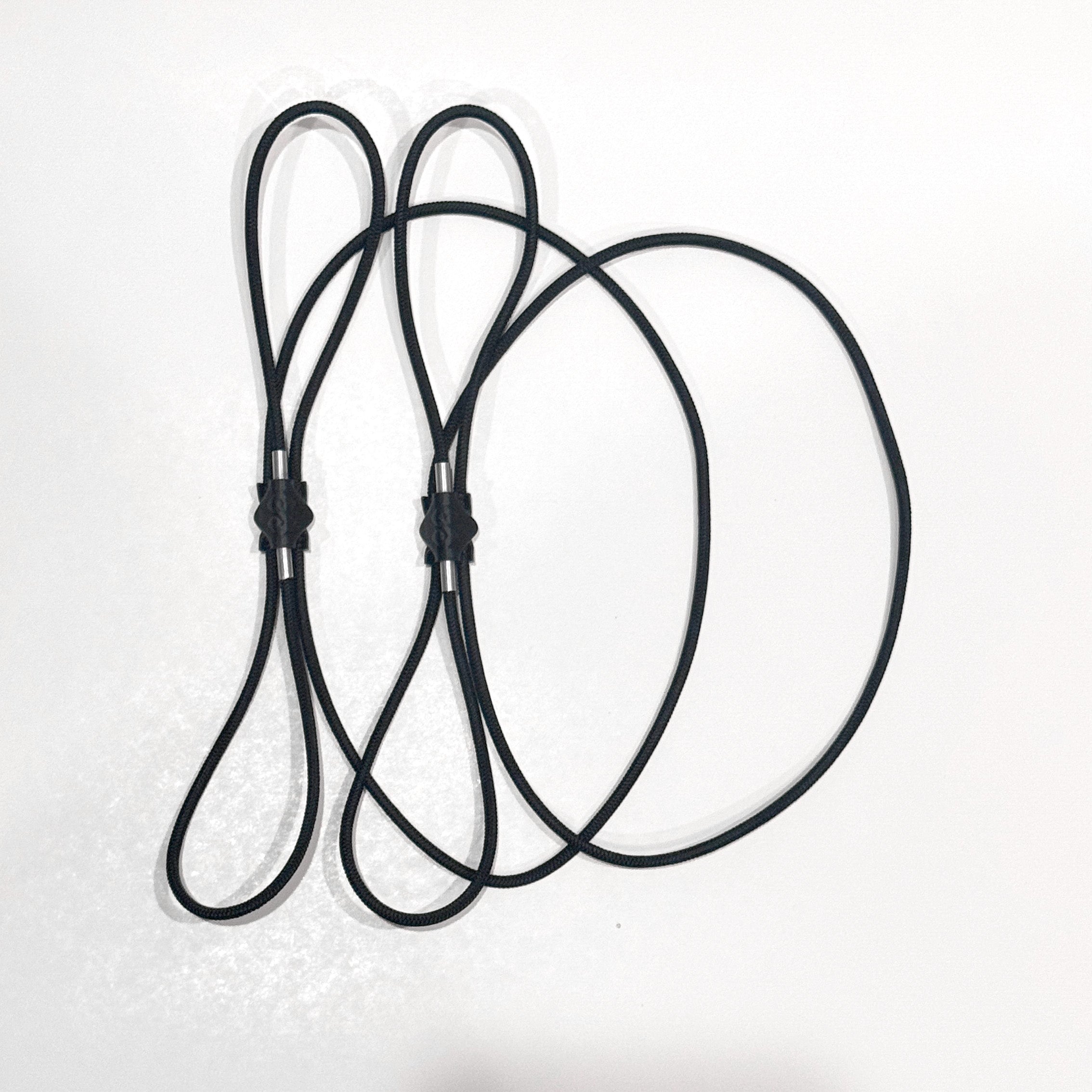 Magnetic Elastic Shoelaces